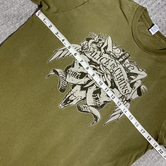 RARE ALICE IN CHAINS AIC 2007 CONCERT BAND T-SHIRT ARMY GREEN DESTRESSED MED - Picture 9 of 10